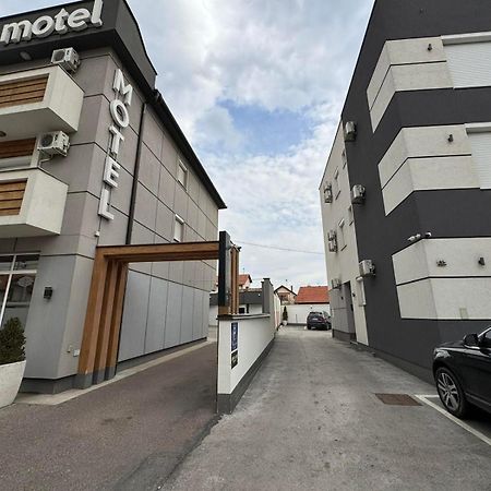 Motel Centar Bijeljina Exterior foto